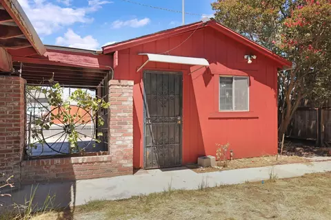 Exterior - 802 Pine St, Manteca, CA 95336 photo 6 of 9
