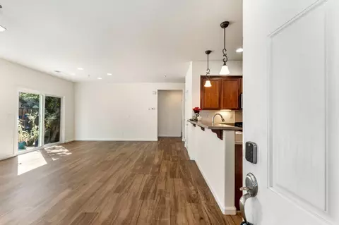 24 S Alonsa Ln, Mountain House, CA 95391