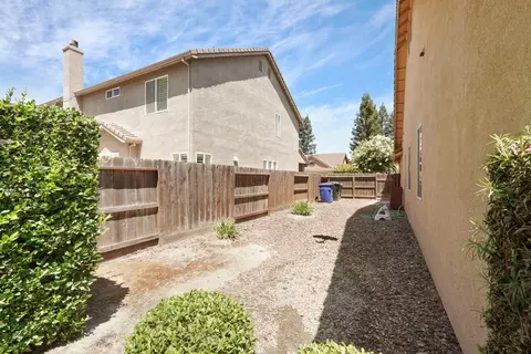 1800 St Mayeul Dr, Modesto, CA 95356 photo 40