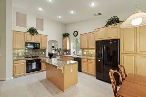 1800 St Mayeul Dr, Modesto, CA 95356 photo 13