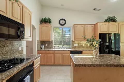 1800 St Mayeul Dr, Modesto, CA 95356 photo 17