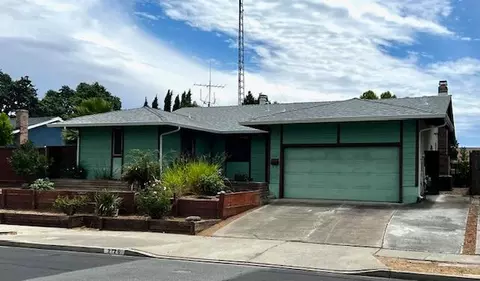 Exterior - 2126 Fox Way, Concord, CA 94518 photo 2 of 7