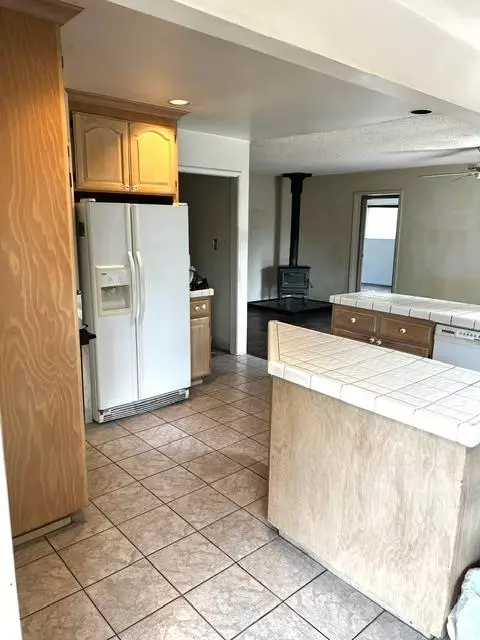 Kitchen - 2126 Fox Way, Concord, CA 94518 photo 3 of 3