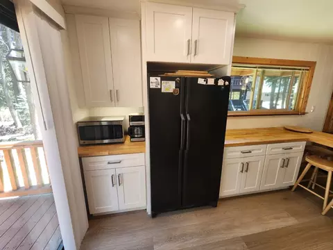 Kitchen - 101 Orvis Rd, Bear Valley, CA 95223 photo 5 of 7