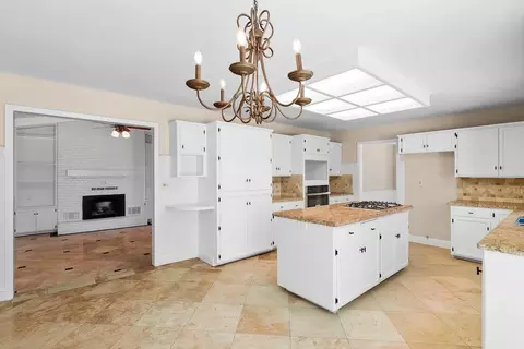 Kitchen - 33909 S Koster Rd, Tracy, CA 95304 photo 1 of 9