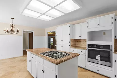 Kitchen - 33909 S Koster Rd, Tracy, CA 95304 photo 9 of 9