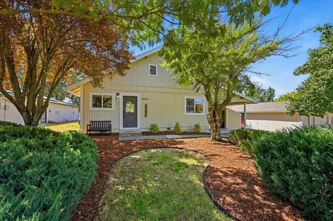 18263 Lake Forest Dr, Penn Valley, CA 95946