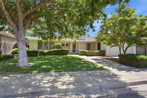 3712 Springcreek Dr, Modesto, CA 95355