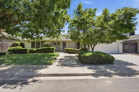 Exterior - 3712 Springcreek Dr, Modesto, CA 95355 photo 2 of 8