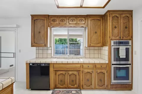 Kitchen - 3712 Springcreek Dr, Modesto, CA 95355 photo 1 of 4