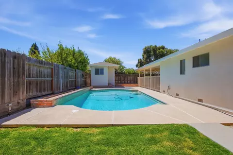 Exterior - 3712 Springcreek Dr, Modesto, CA 95355 photo 7 of 8