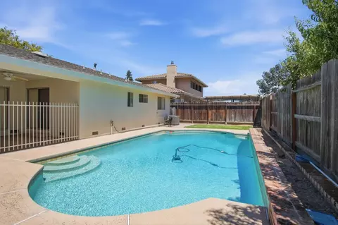 Exterior - 3712 Springcreek Dr, Modesto, CA 95355 photo 6 of 8