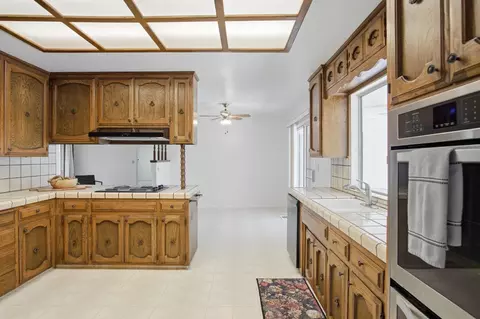 Kitchen - 3712 Springcreek Dr, Modesto, CA 95355 photo 3 of 4