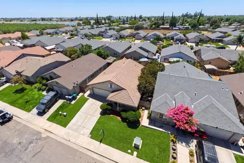 View/Area - 2103 W Solis St, Merced, CA 95348 photo 2 of 9