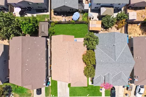 View/Area - 2103 W Solis St, Merced, CA 95348 photo 4 of 9
