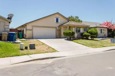Exterior - 2103 W Solis St, Merced, CA 95348 photo 9 of 14