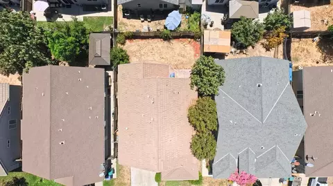 View/Area - 2103 W Solis St, Merced, CA 95348 photo 8 of 9