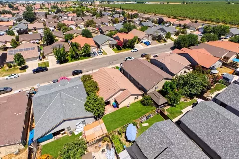 View/Area - 2103 W Solis St, Merced, CA 95348 photo 3 of 9