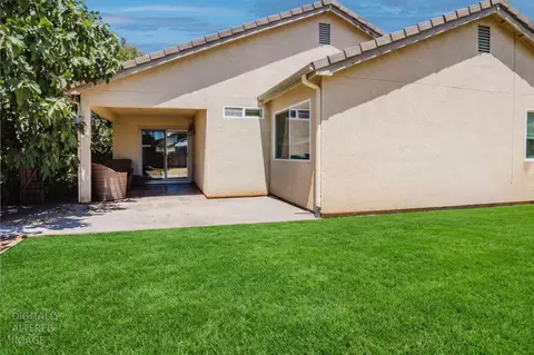 Exterior - 2103 W Solis St, Merced, CA 95348 photo 5 of 14