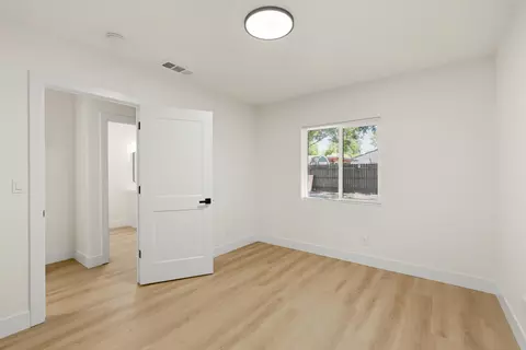Bedroom - 532 E Alpine Ave, Stockton, CA 95204 photo 5 of 5