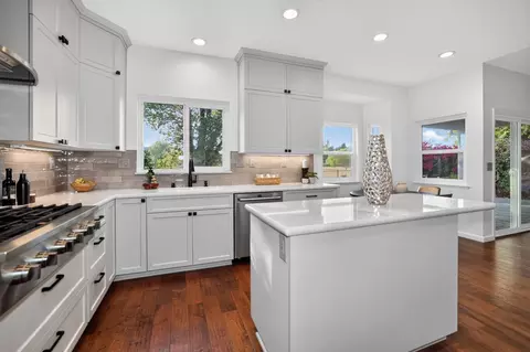 Kitchen - 5357 Swindon Rd, Rocklin, CA 95765 photo 2 of 3