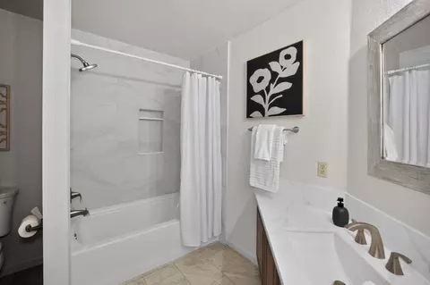 Bath - 5357 Swindon Rd, Rocklin, CA 95765 photo 4 of 5