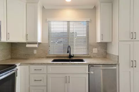 Kitchen - 1180 Rusher St, Tracy, CA 95376 photo 3 of 4