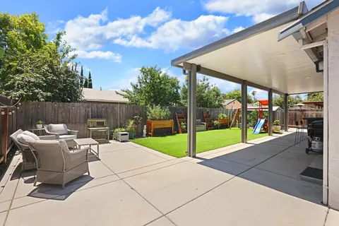 Exterior - 1180 Rusher St, Tracy, CA 95376 photo 6 of 11