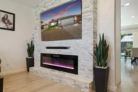 Living - 1180 Rusher St, Tracy, CA 95376 photo 2 of 3