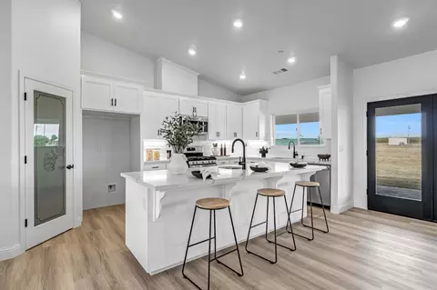 Kitchen - 36328 Highway 145, Madera, CA 93636 photo 1 of 6
