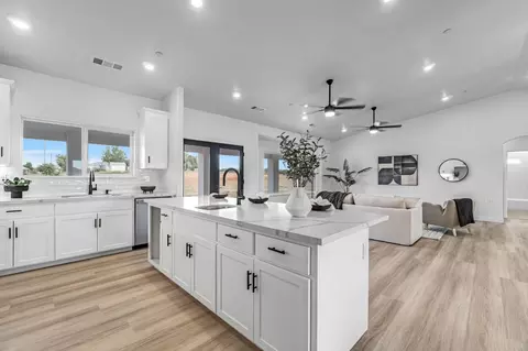 Kitchen - 36328 Highway 145, Madera, CA 93636 photo 4 of 6