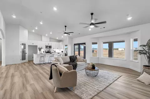 Living - 36328 Highway 145, Madera, CA 93636 photo 2 of 2