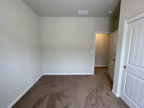 Bedroom - 3845 Lookout Dr, Modesto, CA 95355 photo 5 of 11