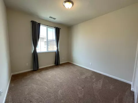Bedroom - 3845 Lookout Dr, Modesto, CA 95355 photo 6 of 11