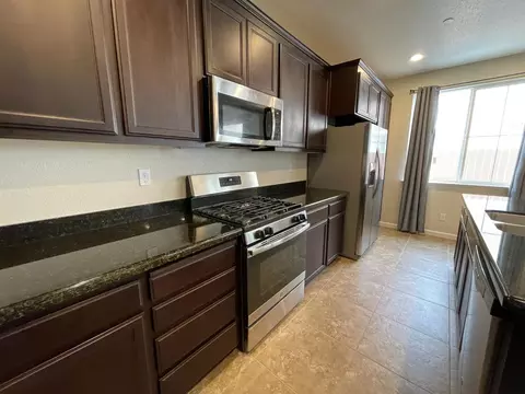 Kitchen - 3845 Lookout Dr, Modesto, CA 95355 photo 3 of 4