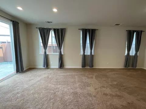 Living - 3845 Lookout Dr, Modesto, CA 95355 photo 7 of 8