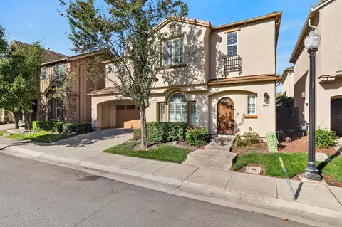 2806 Maybrook Dr, Sacramento, CA 95835