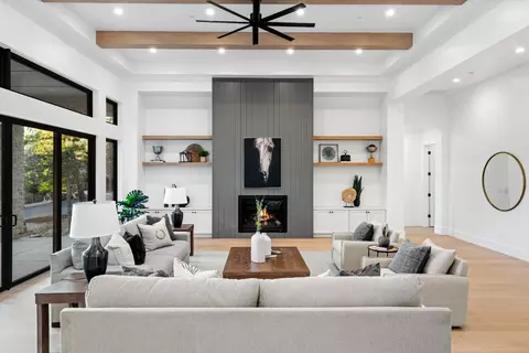 Living - 3920 Bankhead Rd, Loomis, CA 95650 photo 4 of 6
