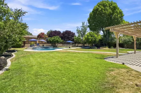 Exterior - 1120 Constitution Way, Tracy, CA 95376 photo 7 of 15