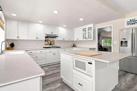 Kitchen - 1120 Constitution Way, Tracy, CA 95376 photo 7 of 8