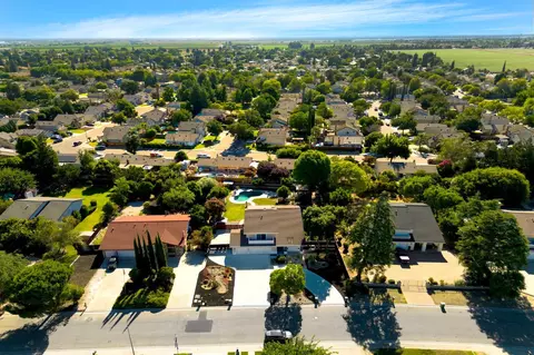 View/Area - 1120 Constitution Way, Tracy, CA 95376 photo 9 of 14