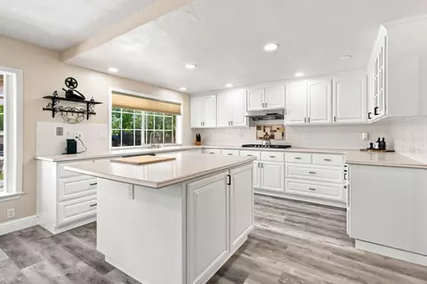 Kitchen - 1120 Constitution Way, Tracy, CA 95376 photo 8 of 8
