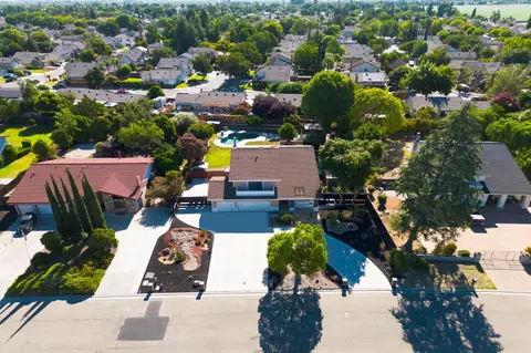 View/Area - 1120 Constitution Way, Tracy, CA 95376 photo 4 of 14