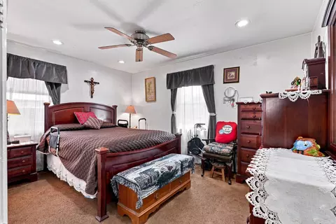 Bedroom - 487 Violet St, San Leandro, CA 94578 photo 1 of 2