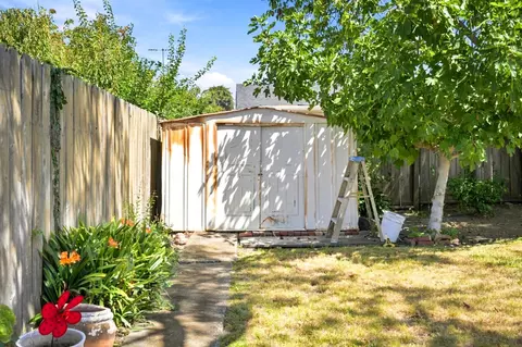 Exterior - 487 Violet St, San Leandro, CA 94578 photo 6 of 10