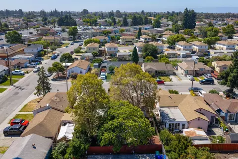 View/Area - 487 Violet St, San Leandro, CA 94578 photo 2 of 2