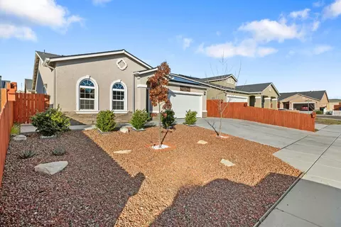 Exterior - 1237 E Orange St, Avenal, CA 93204 photo 4 of 11