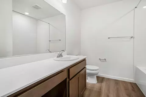 Bath - 5412 Harmony Cir, Riverbank, CA 95367 photo 3 of 5