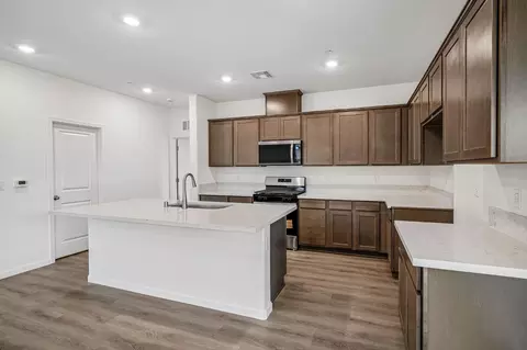 Kitchen - 5412 Harmony Cir, Riverbank, CA 95367 photo 2 of 3