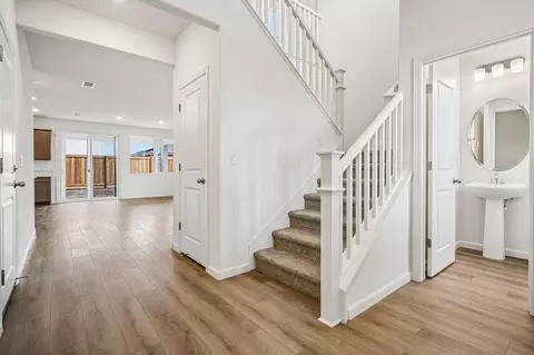 Entry Way - 5412 Harmony Cir, Riverbank, CA 95367 photo 2 of 5